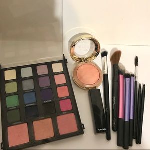 Makeup bundle